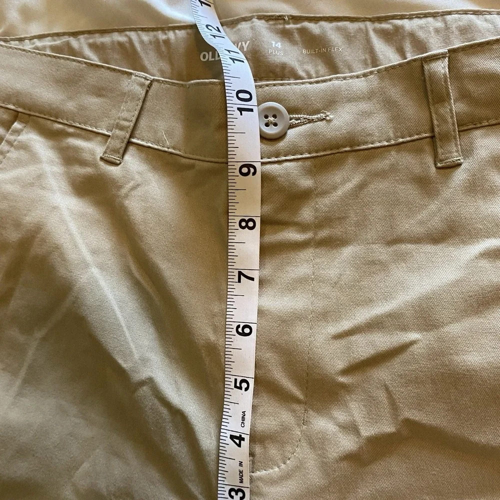 NEW Old Navy Girl's Khaki Built‎ In Flex Bermuda Chino Style Shorts Size 14 Plus